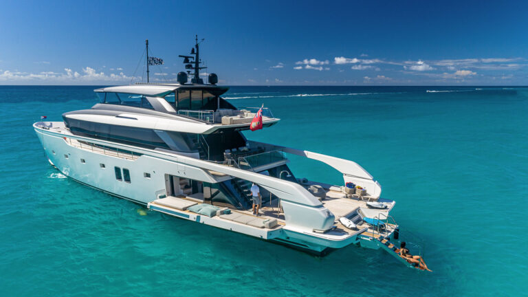 ANOTHER ONE Sanlorenzo Yacht - AQUA MARINE