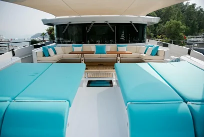 01f720f0-ee54-11ed-b236-4f569816fa01-UNASOLA_superyacht_for_sale_charter_06