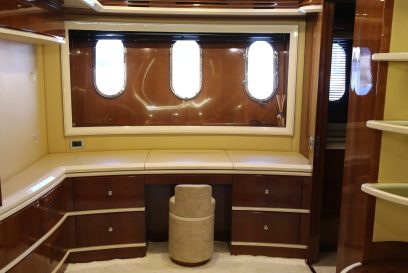 M/Y SIMONA - dressing