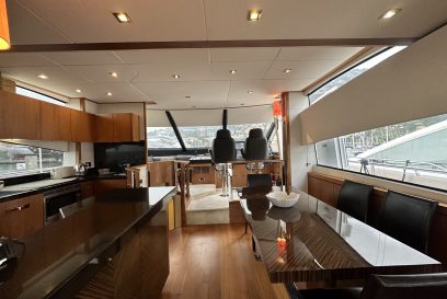 Chanson de la Mer - Dining area & galley