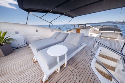 LADY YOUSRA - Flybridge