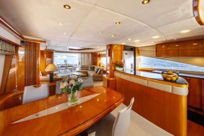 LADY YOUSRA - Dining