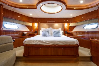 LADY YOUSRA - VIP cabin