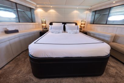 LAUREN V - VIP cabin