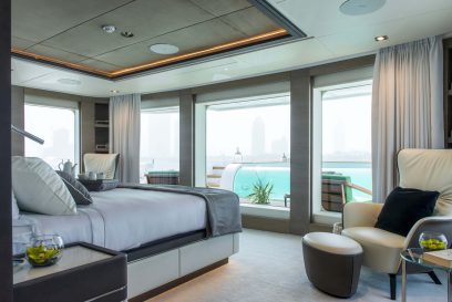 MAJESTY 175 - Owner's Stateroom (1)