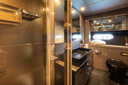 MIRKA Sunseeker Yacht