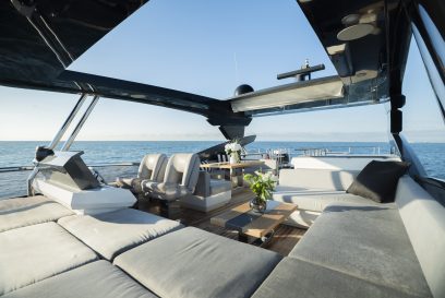 M_Y OMNIA © Rocky Reborn