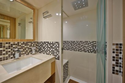 NOMAD 65 FLY - Forward VIP Guest Head