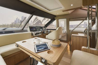 NOMAD 65 FLY - Helm & Dinning