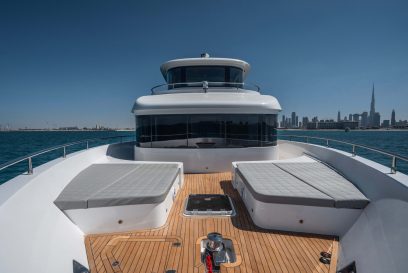 NOMAD 75 SUV - Bow seating area (1)