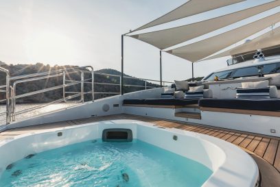 New-Waves-10354-020-jacuzzi-722713