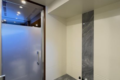 New-Waves-10354-036-master_bathroom-722730