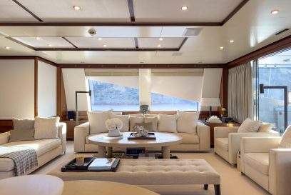 New-Waves-10354-037-upper_saloon-722731