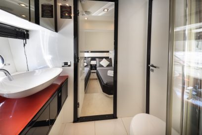 STAR OF SEVEN SEAS- Twin en-suite