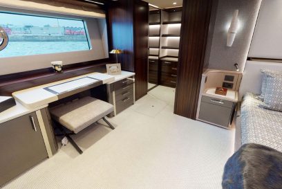 SUNSEEKER 88 - AQUA MARINE - Master cabin