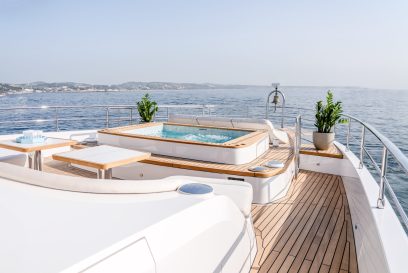 MAJESTY 100 TERRACE AQUA MARINE