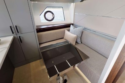 Sunseeker Predator 74 XPS - Aqua Marine - Dining