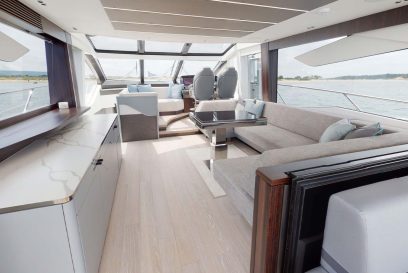 Sunseeker Predator 74 XPS - Aqua Marine - Salon 1