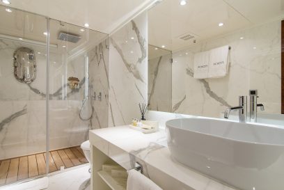 M/Y MOKA - Double guest Cabin en-suite
