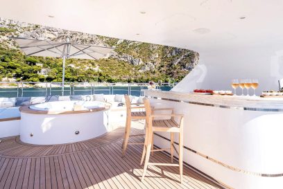 My Way V aft deck