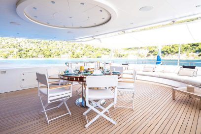 My Way V aft deck 2