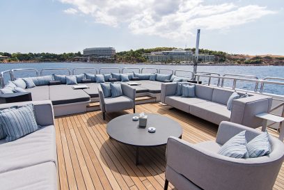 M/Y MOKA - Sundeck 3
